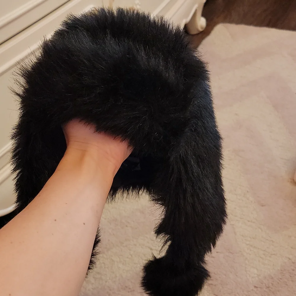 Gap kids faux fur hat size L-XL